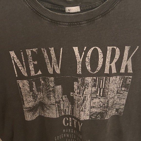 Garage Charcoal Graphic New York City  Tee, size XS - Picture 2 of 6